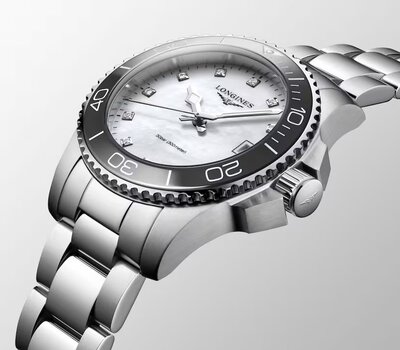 Longines Conquest HydroConquest Quartz L3.370.4.87.6