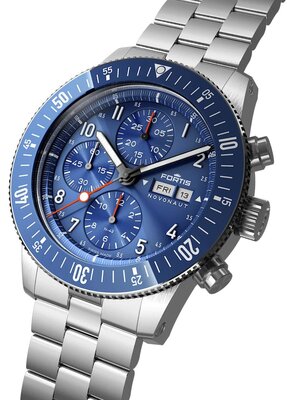 Fortis Novonaut N-42 Automatic Chronograph F2040012