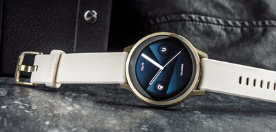 (SK) Garmin Venu 4 41mm Lunar Gold / Light Sand, Leather Band (+ náhradný remienok)