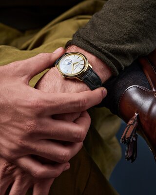 Frederique Constant Classics Moneta Quartz Moonphase FC-206S3S5