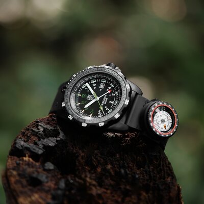 Luminox Land Recon Nav Spec XL.8837.SET (+ náhradný remienok)