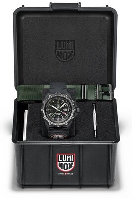 Luminox Land Recon Nav Spec XL.8837.SET (+ náhradný remienok)