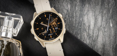 (SK) Garmin Fenix 8 AMOLED 43mm, Sapphire Soft Gold Stainless Steel Fog Gray Limestone Leather Band (Premium) (+ náhradný remienok)