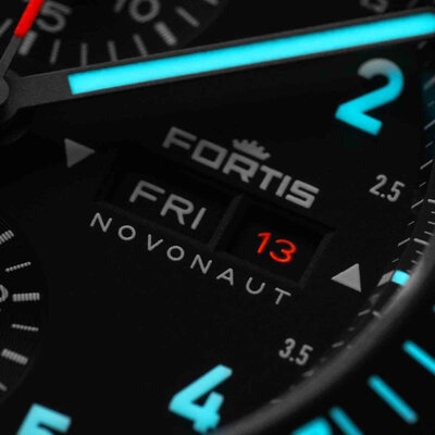 Fortis Novonaut N-42 Automatic Legacy Chronograph F2040009