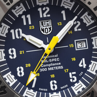 Luminox MIL-SPEC XL.3355.SET (+ náhradný remienok)