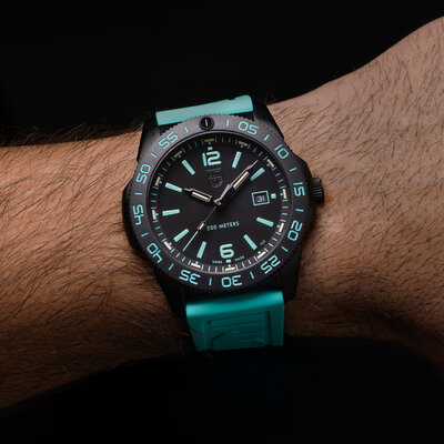 Luminox Sea XS.3124.N.SET Pacific Diver (+ náhradný remienok) Limited Edition 777pcs