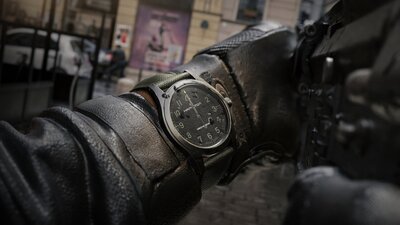 Hamilton Khaki Field Mechanical H69469930 Call of Duty Modern Warfare 4 Special Edition