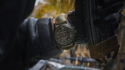 Hamilton Khaki Field Mechanical H69469930 Call of Duty Modern Warfare 4 Special Edition