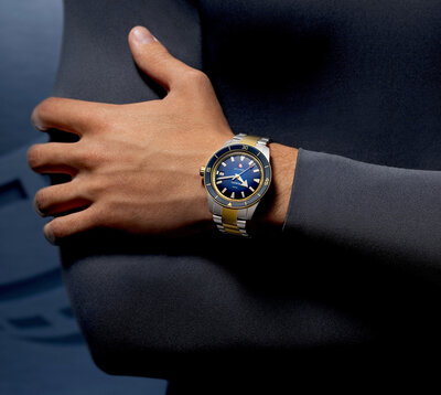 Rado Captain Cook Automatic R32138208 European Cricket Special Edition (+ 2 náhradné remienky)
