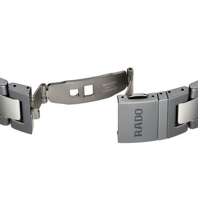Rado Captain Cook High-Tech Ceramic Skeleton Automatic R32148172
