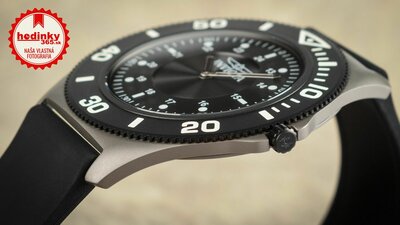 Invicta Reserve Slim Quartz 44mm 23761