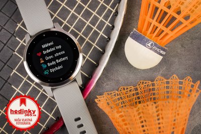 Garmin Vívoactive 4S Silver/Gray Band