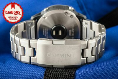 Garmin Quatix 6X PRO Solar Titanium/Titanium Band (+ náhradné remienok)
