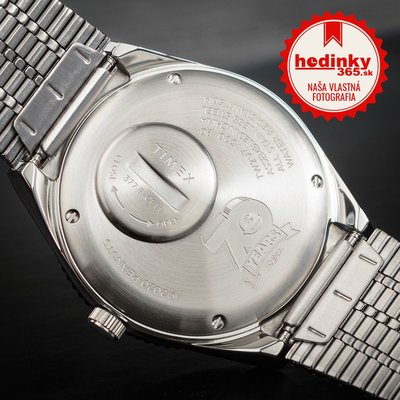 Timex Q Timex Reissue TW2U71300 Peanuts 70th Anniversary Snoopy