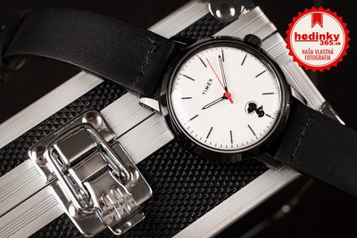 Timex Marlin Automatic x Peanuts TW2U12600 Snoopy Space Traveller Limited Edition