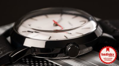 Timex Marlin Automatic x Peanuts TW2U12600 Snoopy Space Traveller Limited Edition