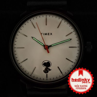 Timex Marlin Automatic x Peanuts TW2U12600 Snoopy Space Traveller Limited Edition