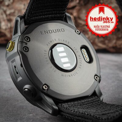 Garmin Enduro Solar, Carbon Gray DLC Titanium/Black UltraFit Nylon Strap