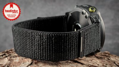 Garmin Enduro Solar, Carbon Gray DLC Titanium/Black UltraFit Nylon Strap