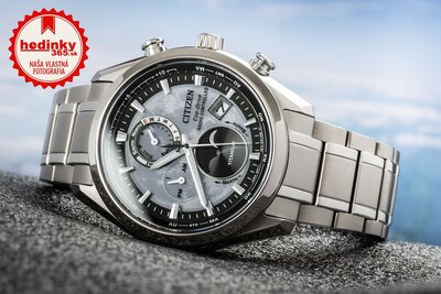 Citizen Športový Eco-Drive rádiom riadený Tsuki-yomi Moonphase Super Titanium BY1010-81H