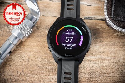 Garmin Forerunner 165 Music, čierna/sivá