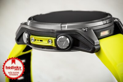 Garmin Fenix 8 SOLAR 47 mm, Sapphire Graphite Titanium Yellow Band (rozbalené)