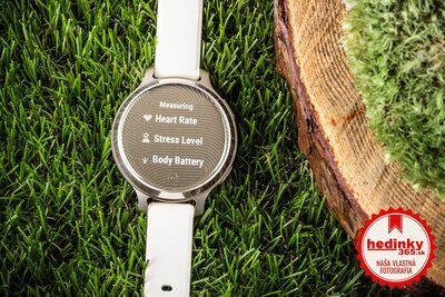 Garmin Lily 2 Active Lunar Gold / Bone Silicone Band