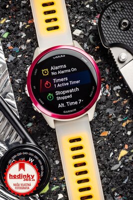 Garmin Forerunner 570 (42 mm), Raspberry, Bone/Mango