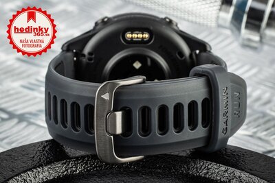 Garmin Forerunner 570 (42 mm), Slate Gray, Translucent Black