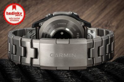 Garmin Fenix 8 AMOLED 47 mm, Exclusive Titanium Graphite Titanium Band (Premium) (+ náhradný remienok)