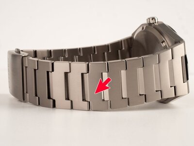 Citizen Sports Eco-Drive Super Titanium AW0130-85LE (II. Akosť)